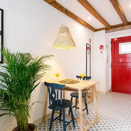Trendy Lisbon Home With Terrace Lx Factory Luaran gambar